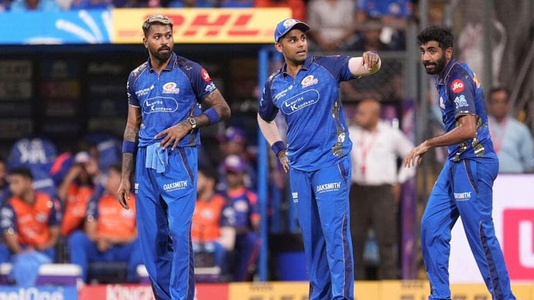 MI vs RCB మ్యాచ్‌లో సూర్యకుమార్ రిటర్న్ – హార్దిక్ ఫిట్‌నెస్‌పై సస్పెన్స్