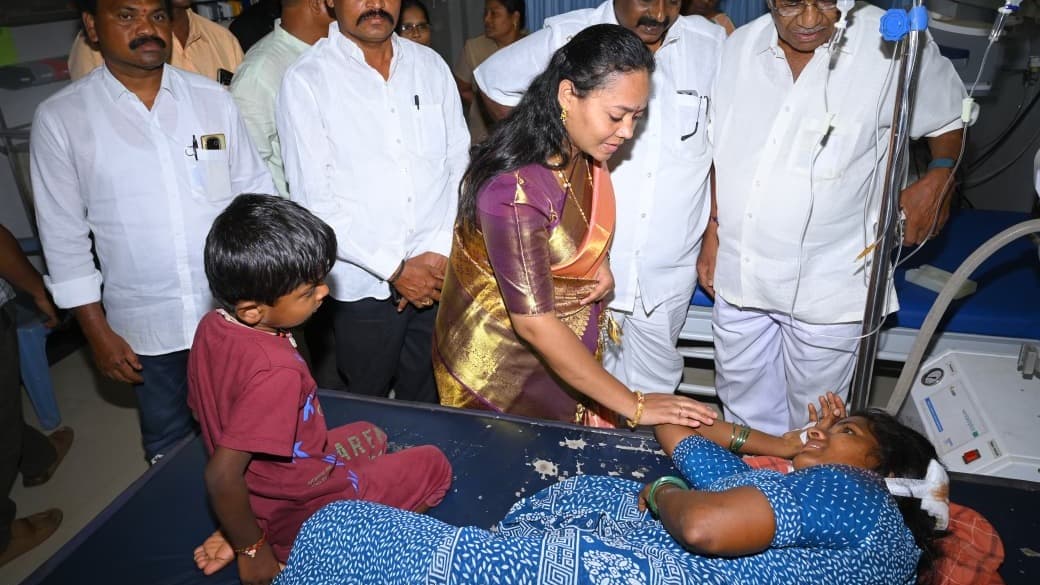 బస్సు ప్రమాద బాధితులకు మెరుగైన వైద్యం అందిస్తాం : శిరీషాదేవి