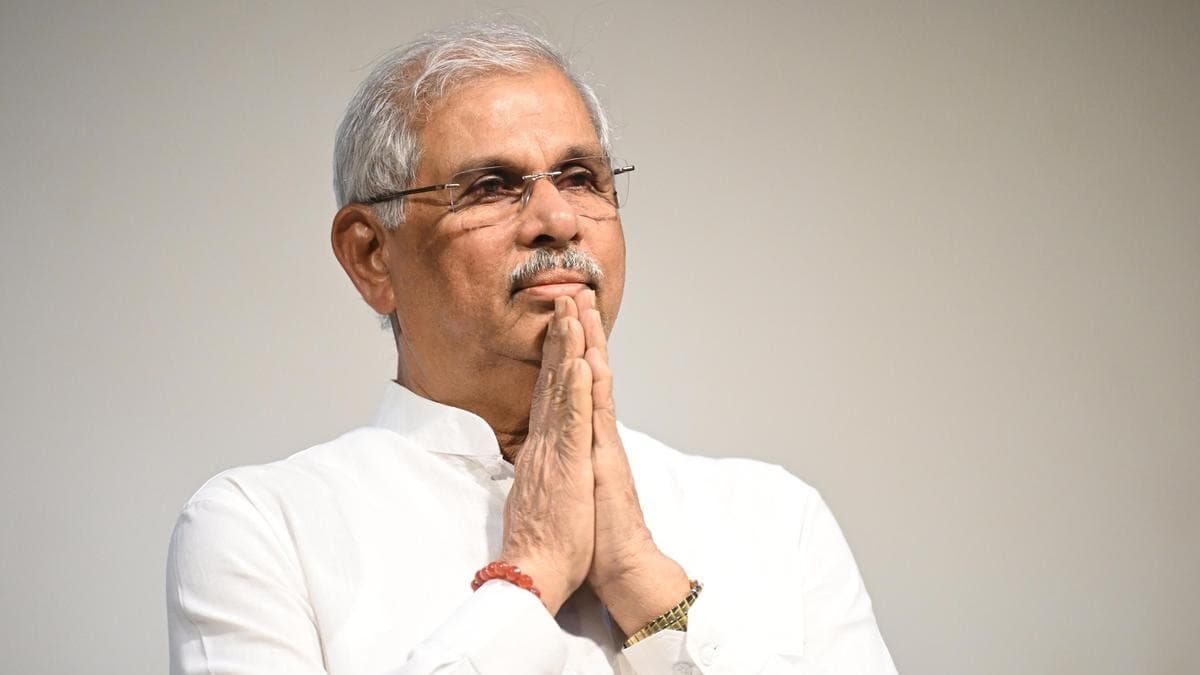 కేరళం పర్యటన రద్దు చేసుకున్న తమిళనాడు ఇన్‌ఛార్జ్ గవర్నర్