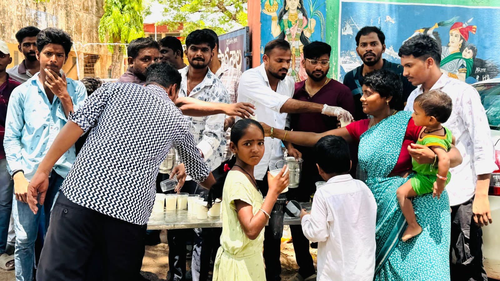 పేట గడ్డ యూత్ ఆధ్వర్యంలో చలివేంద్రం