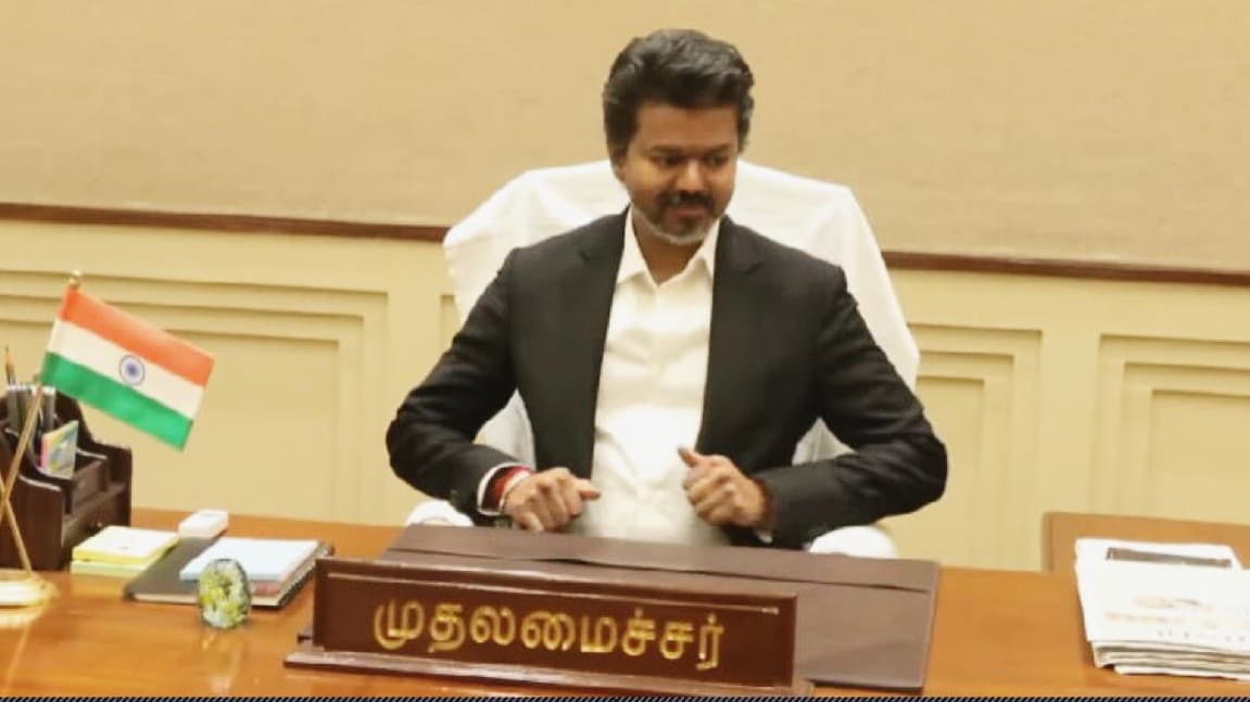 సీఎం కుర్చీలో తొలిసారి విజయ్