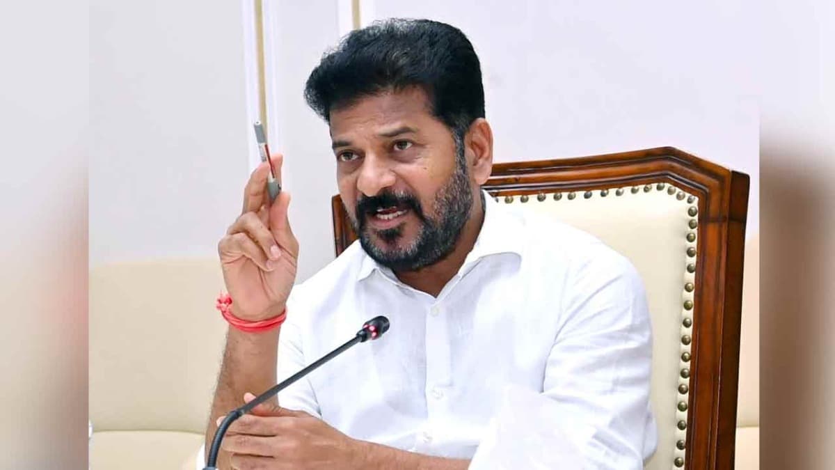 ఇంటర్ విలీనంపై సీఎం రేవంత్ సమీక్ష