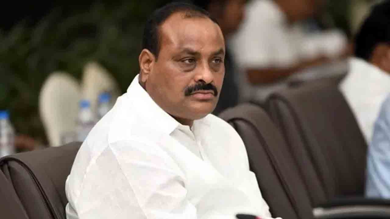 టెక్కలి ఆస్పత్రి తనిఖీ చేసిన మంత్రి అచ్చెన్నాయుడు