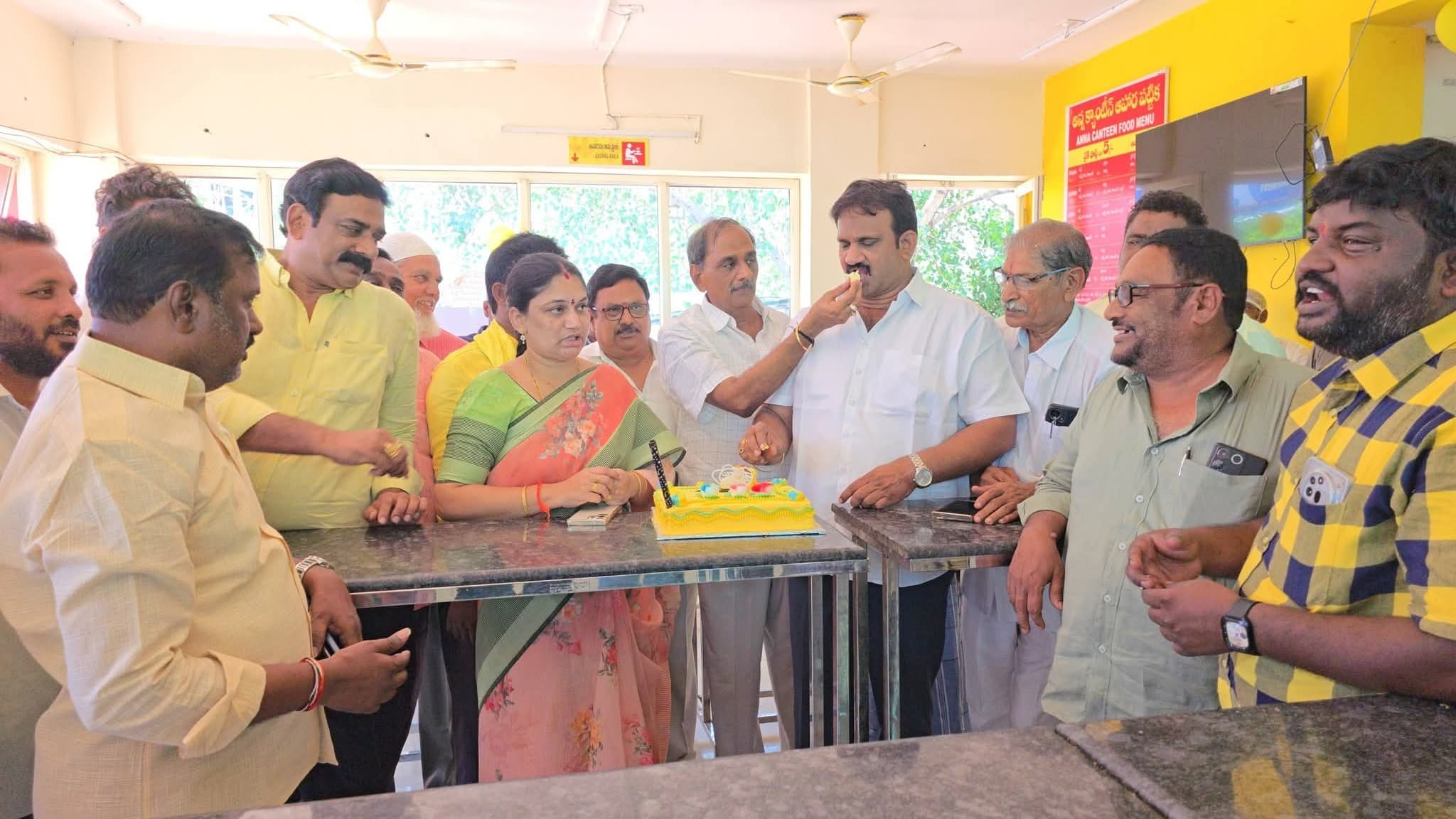 ఘనంగా రోషన్ కుమార్ జన్మదిన వేడుకలు