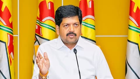 అభివృద్ధిని చూసి ఓర్వలేక జగన్ విషం చిమ్ముతున్నాడు : కొల్లు రవీంద్ర
