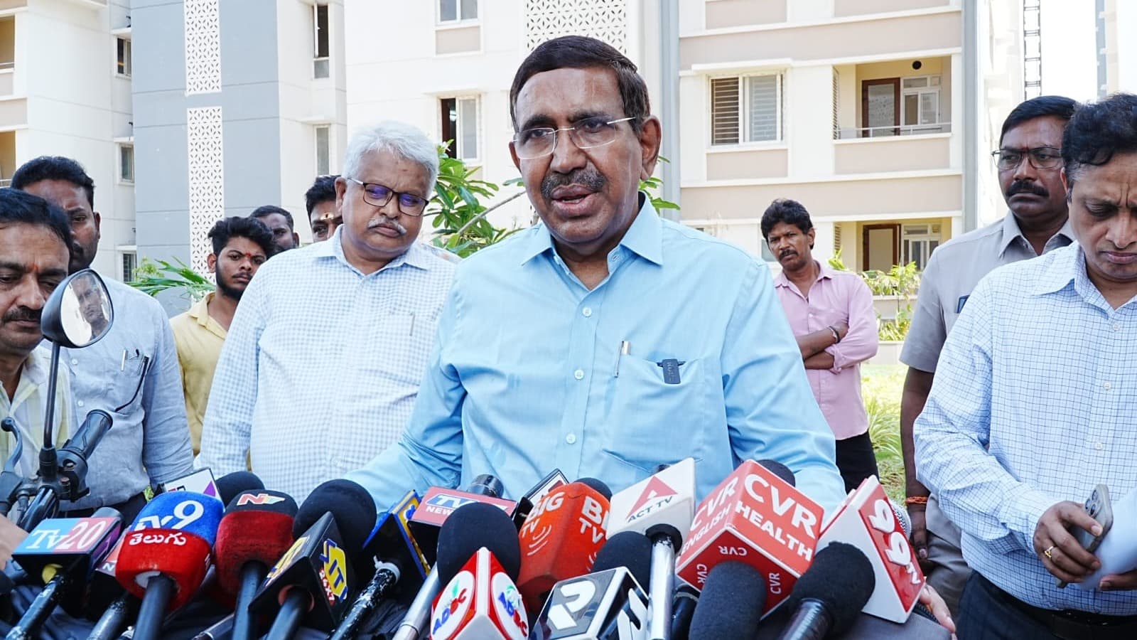 రైతుల ప్లాట్లు 98% పూర్తి : మంత్రి నారాయణ