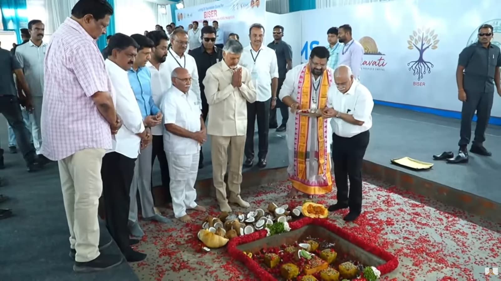 నిడమర్రులో కిమ్స్‌కు చంద్రబాబు భూమిపూజ