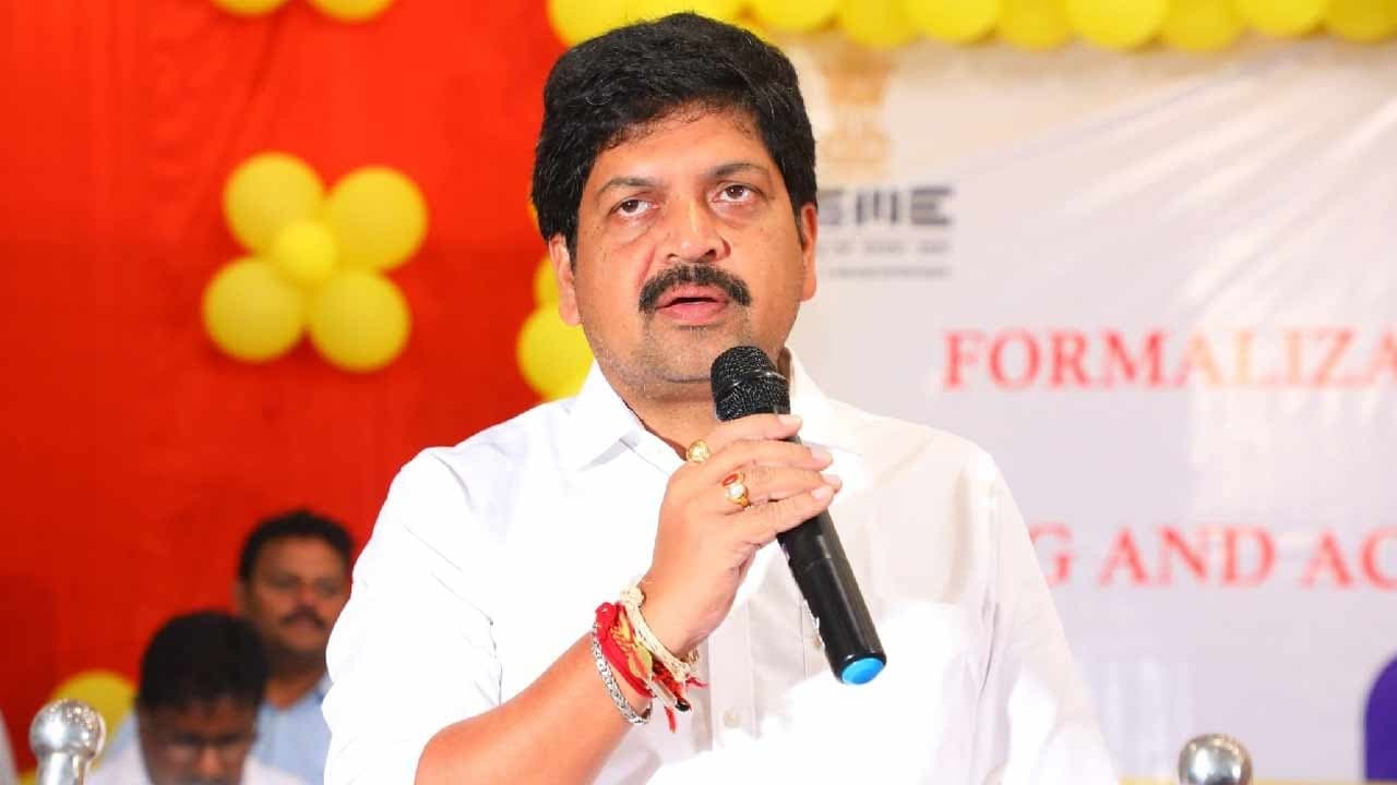 మహానాడు సన్నాహక సమావేశంలో పాల్గొన్న మంత్రి కొల్లు రవీంద్ర
