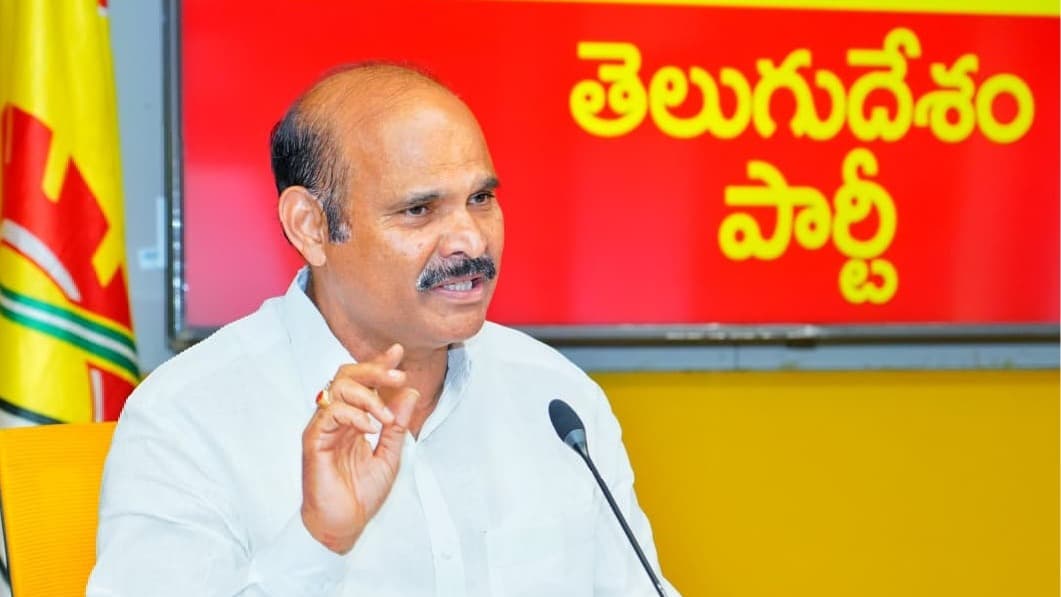 మంత్రులు, ఎమ్మెల్యేలు ప్రజారవాణాను ప్రోత్సహించాలి : మంత్రి పార్థసారథి