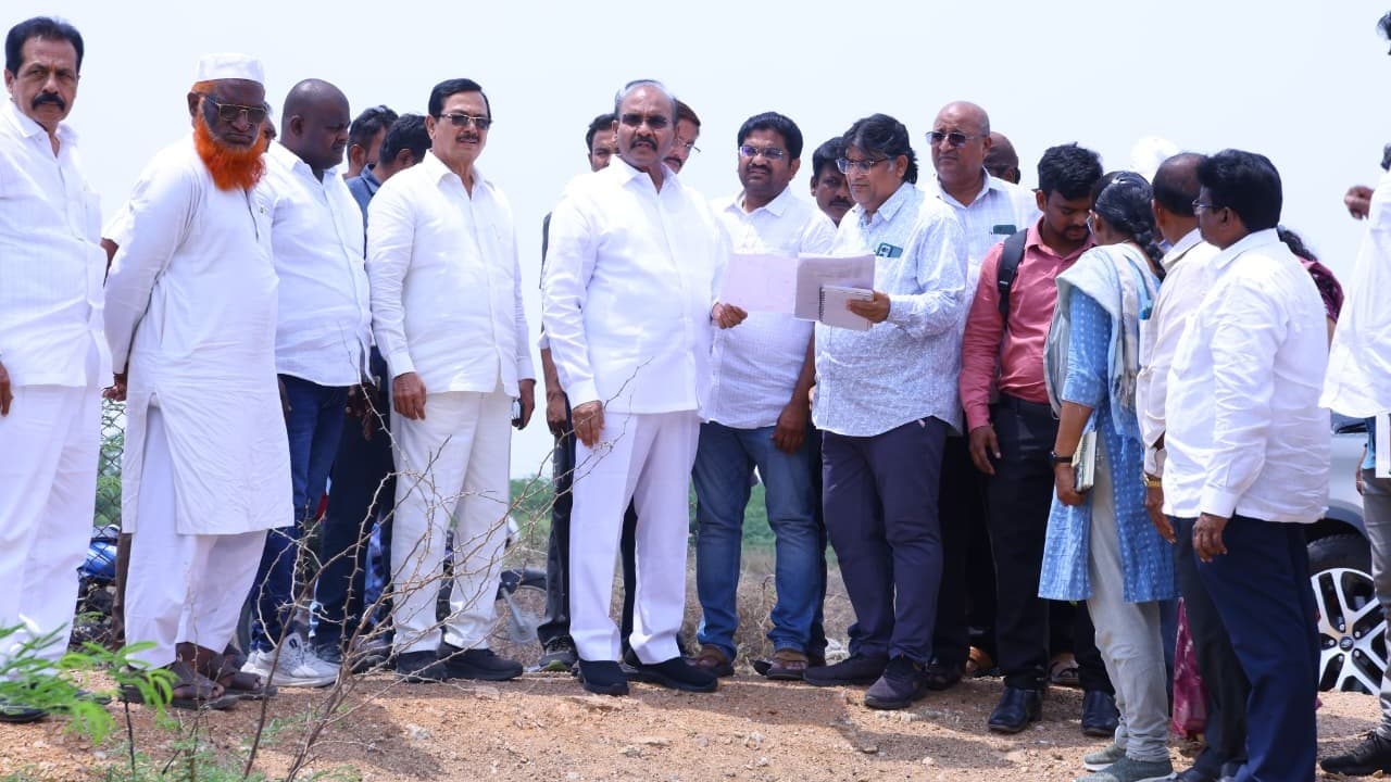చెరువులను ఆరోగ్య కేంద్రాలుగా మార్చండి: ప్రత్తిపాటి