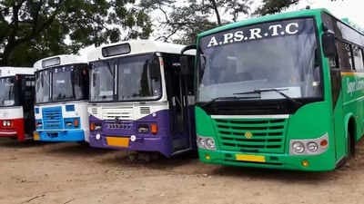 ఏపీలో ఆర్టీసీ ప్రైవేటీకరణపై ఉద్యోగుల ఆందోళన
