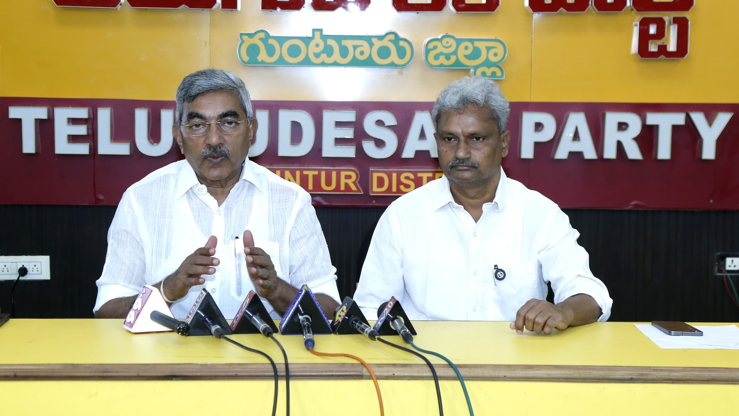 ఖర్చు నియంత్రణతో వర్చువల్ మహానాడు నిర్ణయం