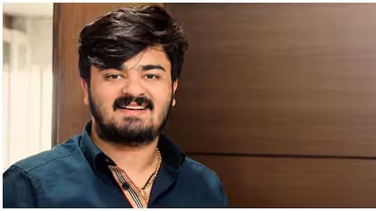 బండి భగీరథ్ కేసులో సోషల్ మీడియా పోస్టులపై చార్మినార్ పోలీసుల కేసు