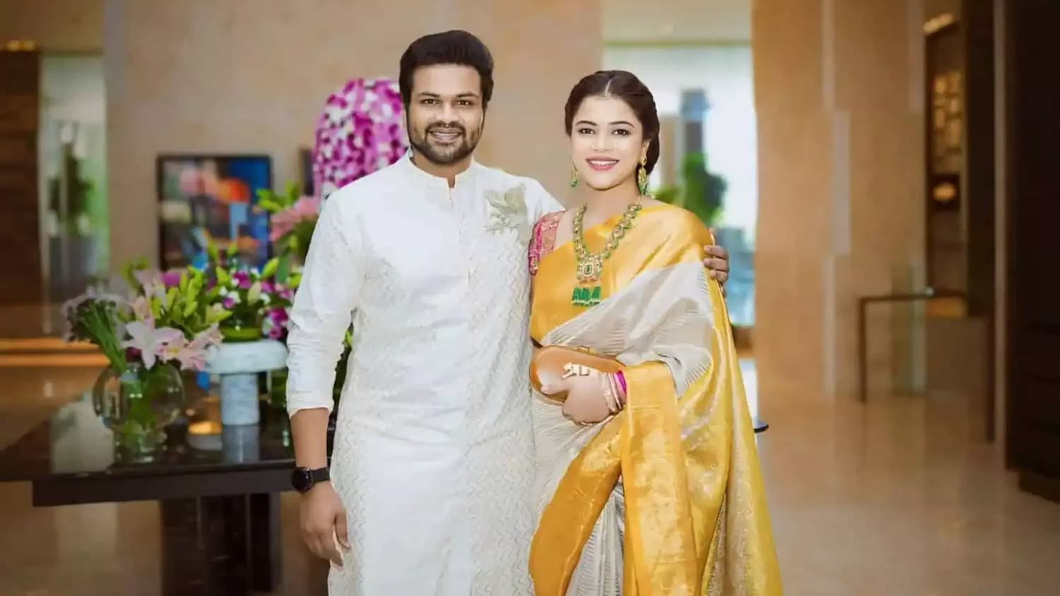 ఐదుగురు పిల్లలను దత్తత తీసుకోనున్న మనోజ్ దంపతులు
