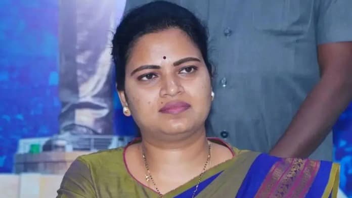 విడదల రజినిపై ఎస్సీ, ఎస్టీ అట్రాసిటీ కేసు నమోదు