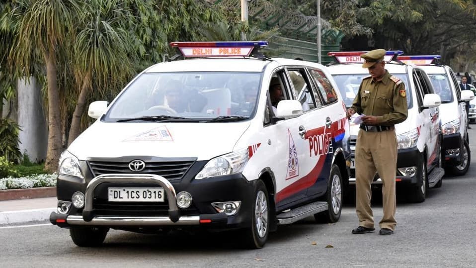 ఇంధన పొదుపుపై ఢిల్లీ పోలీస్ కమిషనర్ కీలక ఆదేశాలు