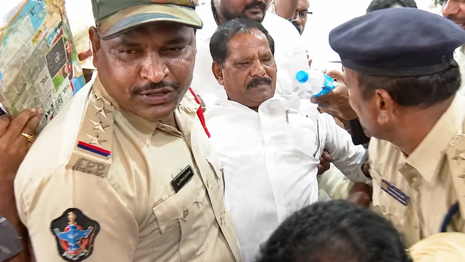 మామిళ్లపల్లిలో మళ్లీ టెన్షన్..!