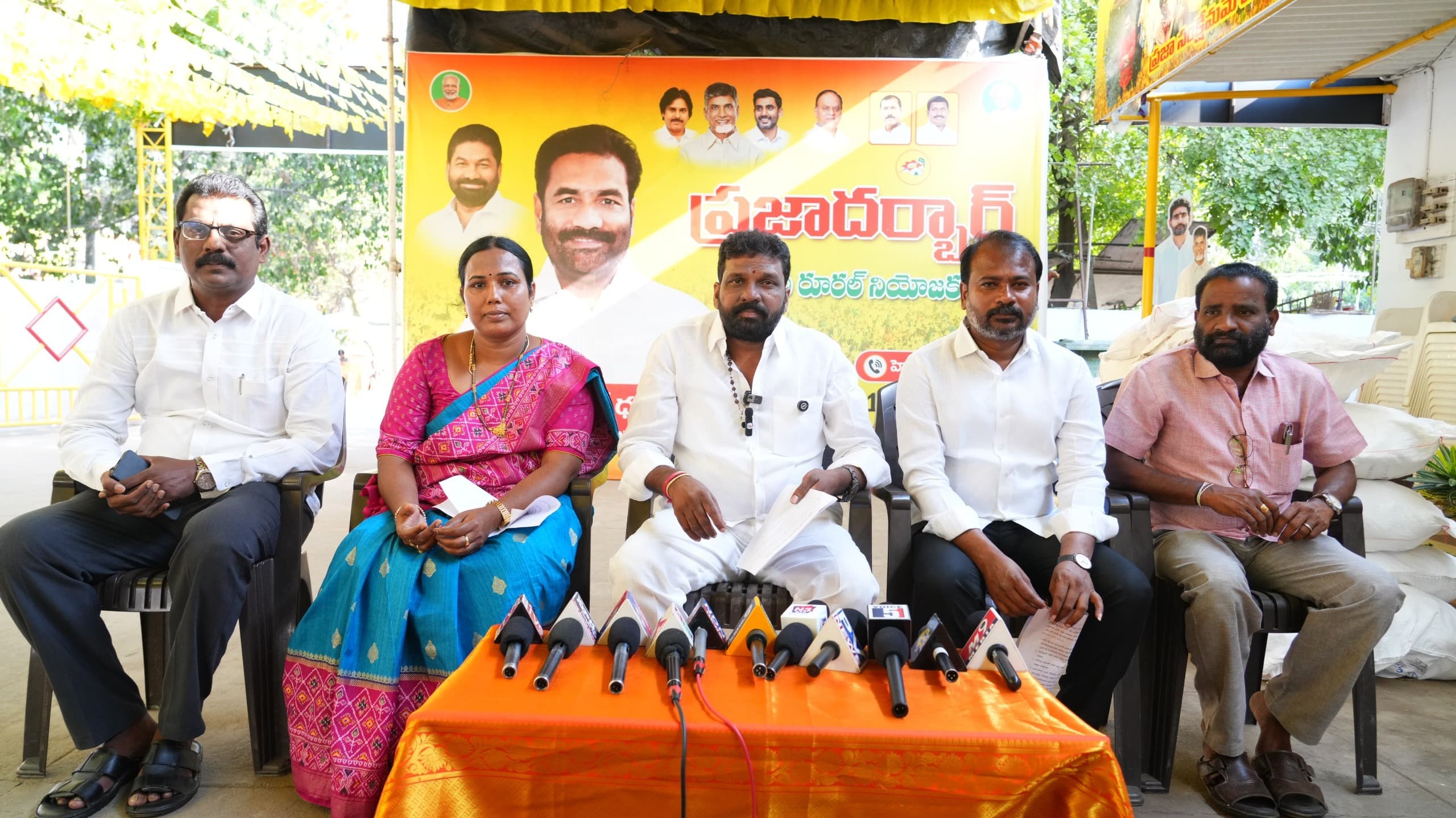 నా ఎస్సీలు నా ఎస్టీలు అంటూ నమ్మించి గొంతు కోసిన వ్యక్తి జగన్ రెడ్డి : 