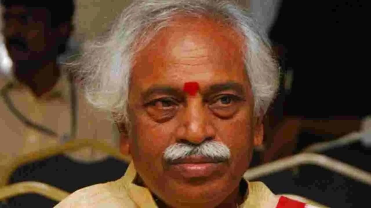 విశాఖలో దత్తాత్రేయ జీవిత చరిత్ర పుస్తకావిష్కరణ సభ..