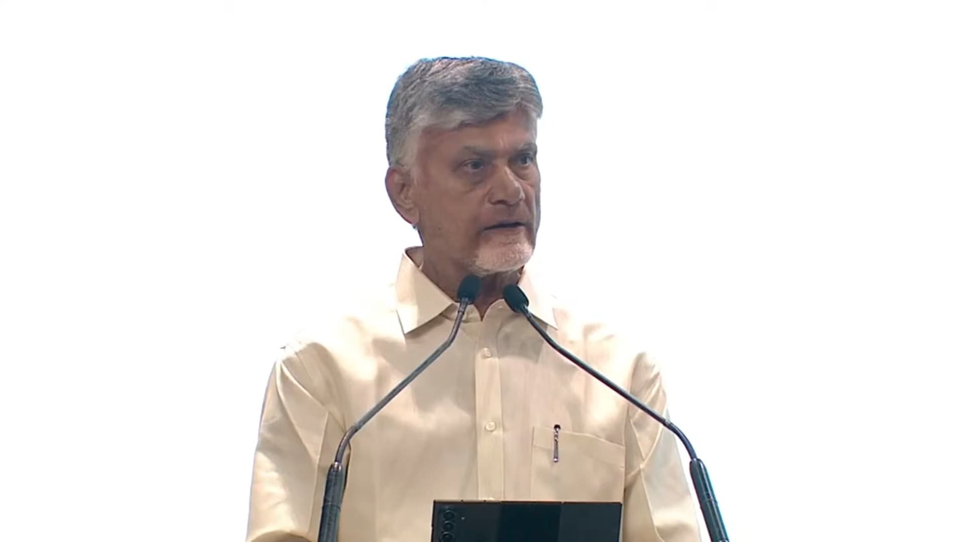 ‘వన్ ఫ్యామిలీ–వన్ ఎంటర్‌ప్రెన్యూర్’ లక్ష్యంగా ప్రభుత్వం : చంద్రబాబు