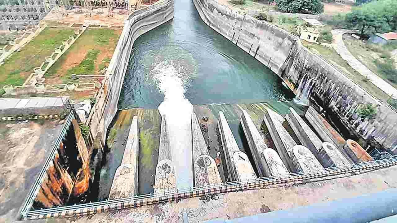 నాగార్జునసాగర్ కుడి కాలువకు నీటి విడుదల