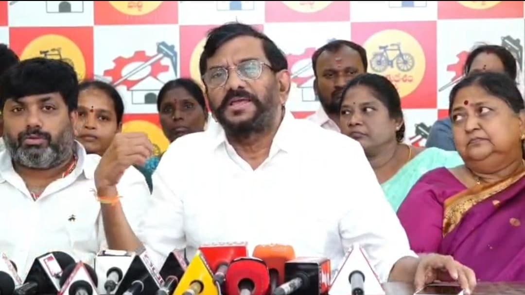 పండగ వాతావరణంలో మహానాడు
