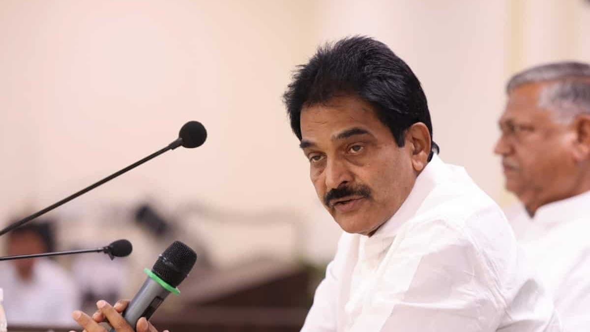 కర్ణాటక సీఎం మార్పుపై చర్చలేవీ లేవు : కేసీ వేణుగోపాల్