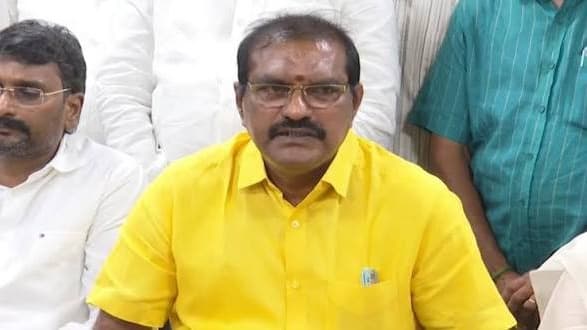 ఎనికేపాడు వద్ద బుడమేరు డ్రైన్‌పై యూటీ పనులు పరిశీలించిన మంత్రి నిమ్మల