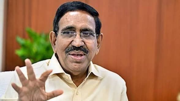 పడవల ప్రమాదంపై మంత్రి నారాయణ సమీక్ష