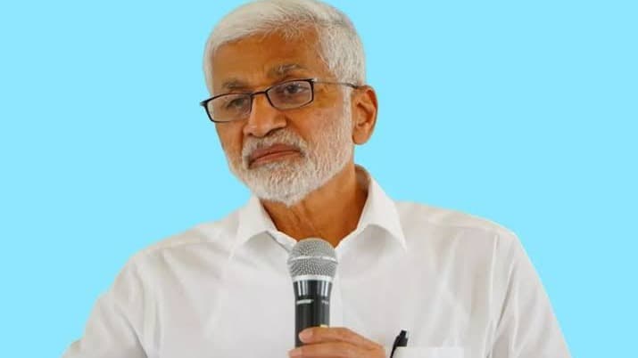 ఏపీ మద్యం కుంభకోణం కేసులో ఈడీ విచారణకు హాజరైన మాజీ ఎంపీ విజయసాయిరెడ్డి