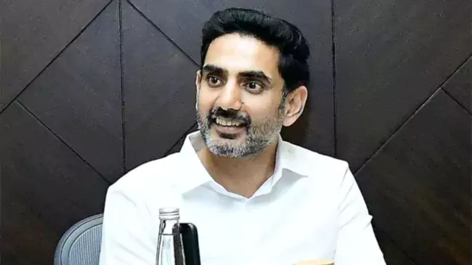 మహారాష్ట్ర పర్యటనలో మంత్రి నారా లోకేష్‌కు రాయల్ ఎన్‌ఫీల్డ్ ప్రత్యేక సత్కారం..
