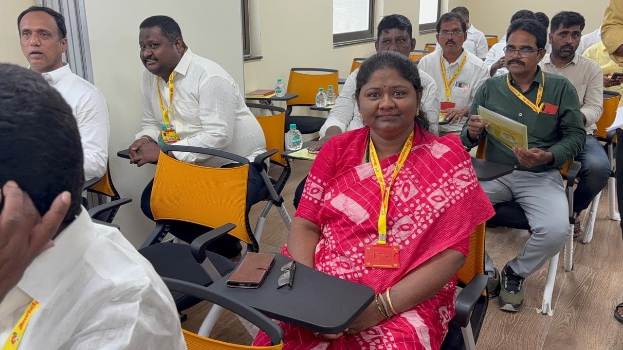 ఓటరు జాబితా ప్రత్యేక సవరణ కార్యక్రమంలో పాల్గొన్న ఆది కృష్ణమ్మ