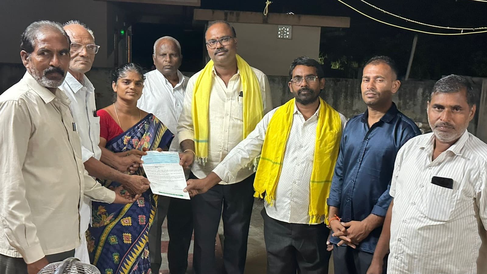 ఖాదీ బోర్డు చైర్మన్ కేకే చౌదరి సిఫారసుతో సాయం