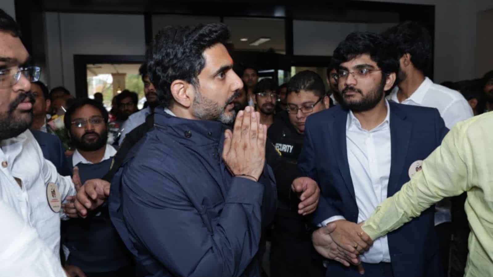 మాస్కో చేరుకున్న మంత్రి నారా లోకేష్..