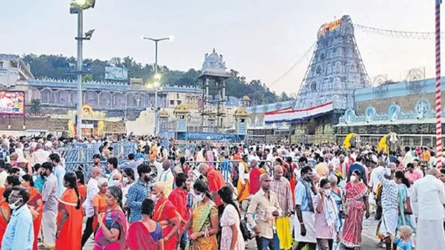 తిరుమలలో భక్తుల రద్దీ సాధారణం