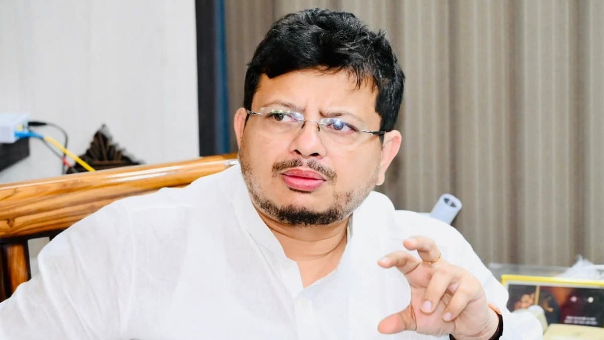 పశ్చిమ బెంగాల్ రాజకీయాల్లో కీలక పరిణామం..