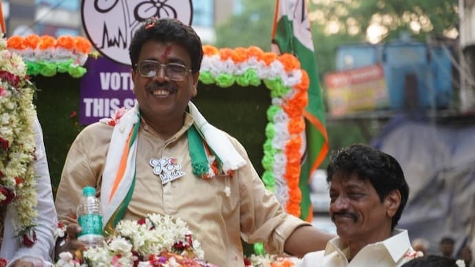 కౌన్సిలర్ మహేష్ కుమార్ శర్మ అరెస్ట్