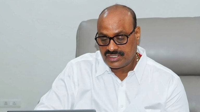 పల్ప్ పరిశ్రమలు, బాట్లింగ్ కంపెనీలతో మంత్రి అచ్చెన్నాయుడు సమీక్ష