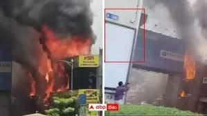 అమీర్‌పేట మెట్రో పిల్లర్‌కు ప్రమాద హెచ్చరిక