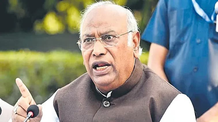 రాజ్యసభకు ఖర్గే నామినేషన్ దాఖలు