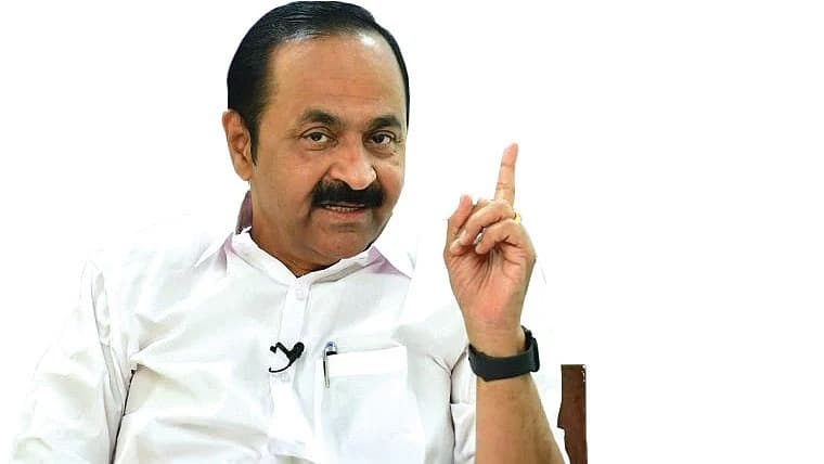 మళయాళీ నర్సుల సమస్యపై ప్రధానికి సతీశన్ లేఖ