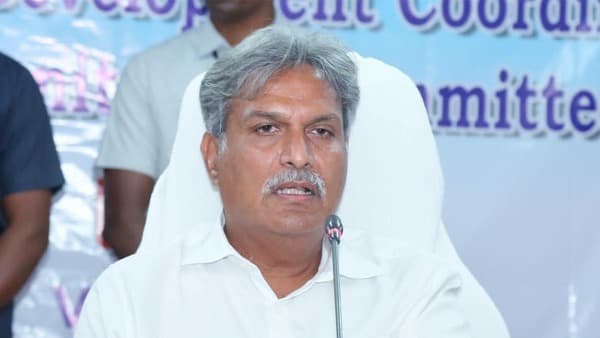 పోలీసులపై ఎన్‌హెచ్‌ఆర్‌సీకి కేశినేని నాని ఫిర్యాదు