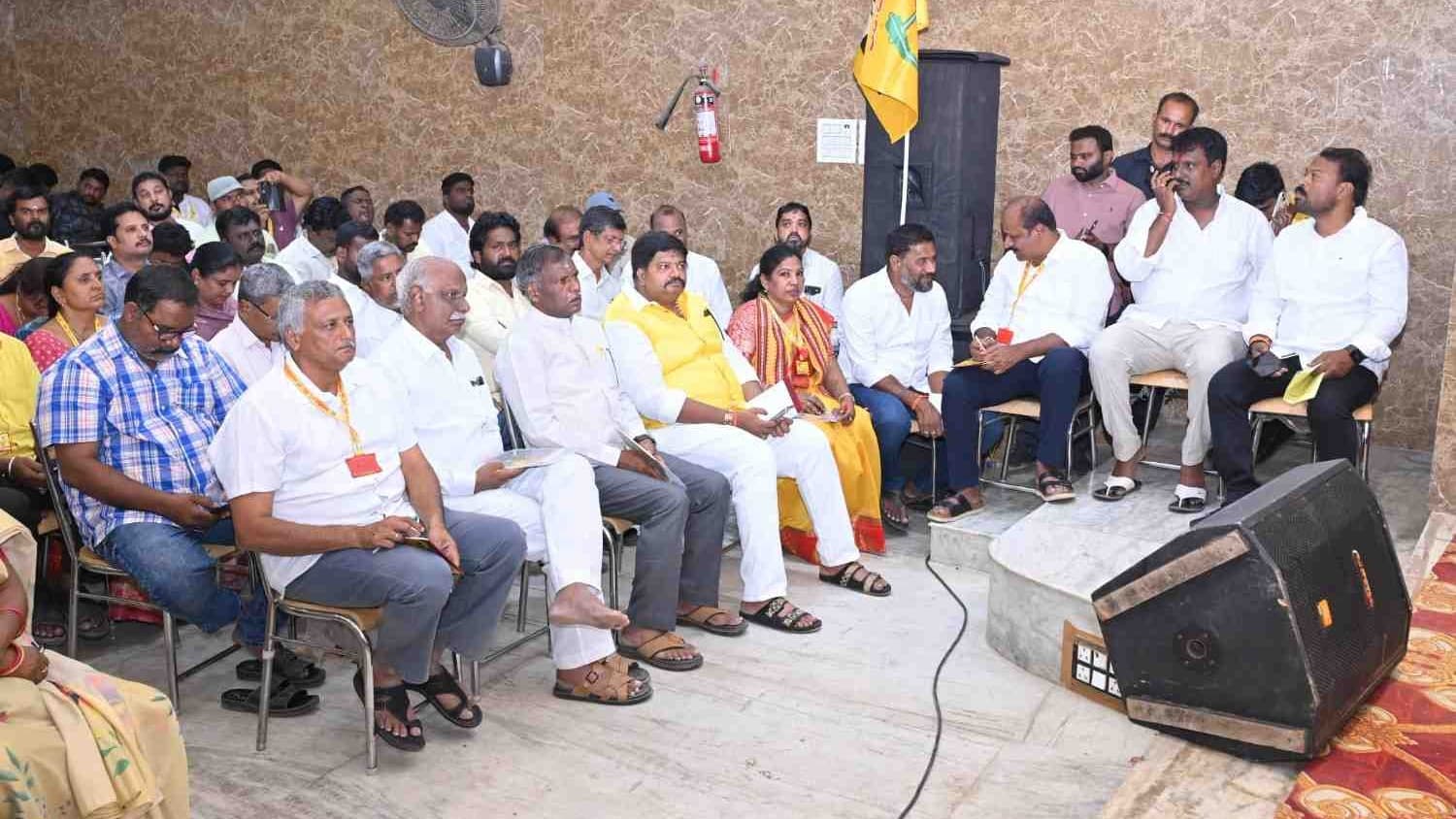 ఓటర్ల జాబితా సవరణ ప్రక్రియ (SIR) పై అవగాహన కార్యక్రమంలో పాల్గొన్న దొరబాబు