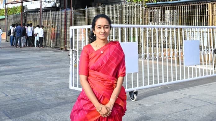 రాష్ట్ర సుభిక్షత కోసం శ్రీవారిని వేడుకున్న సింధూర రెడ్డి