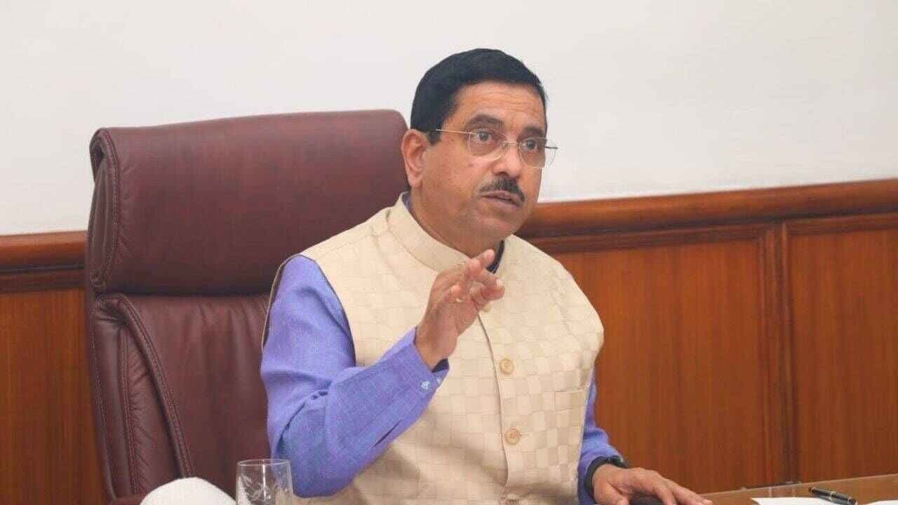 మోదీ పాలన దేశ అభివృద్ధికి దిక్సూచి: ప్రహ్లాద్ జోషి