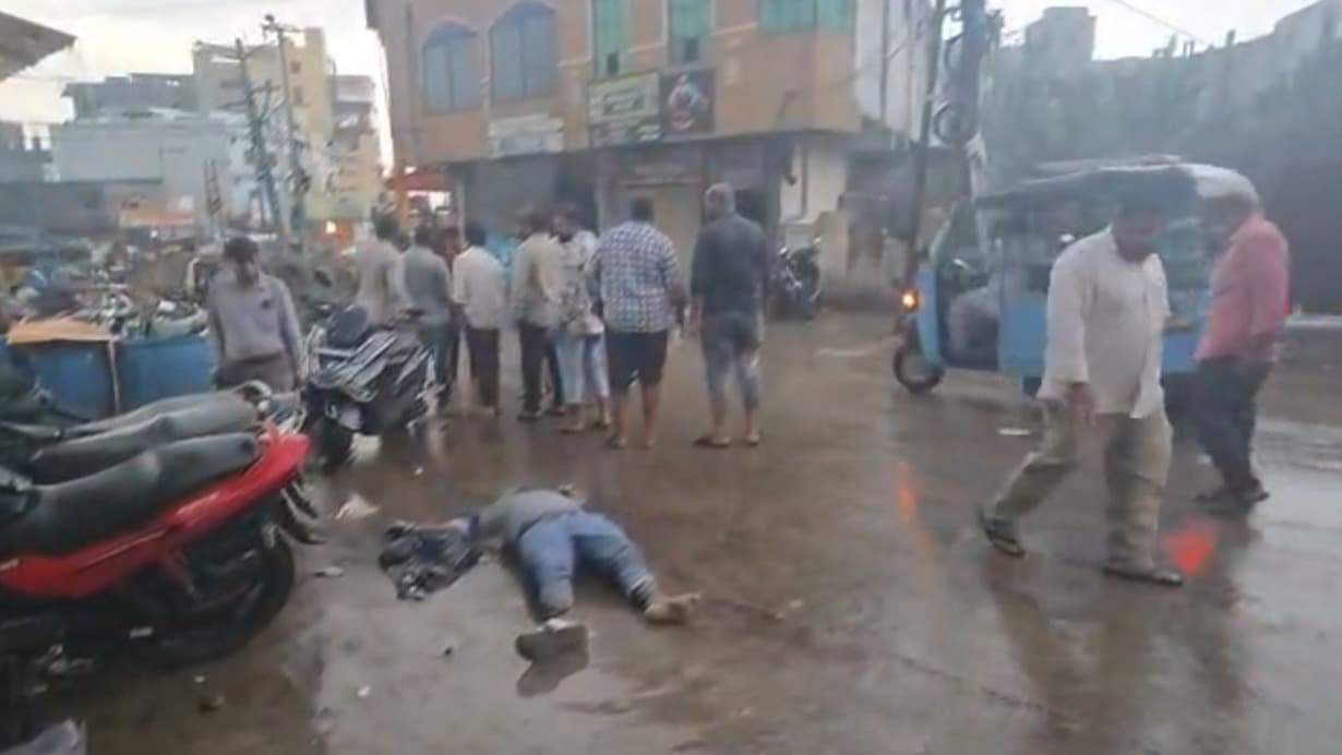 సిటీలో కురిసిన భారీ వర్షానికి ఇద్దరు మృతి