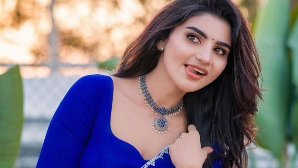 జబర్దస్త్ వర్ష నెల ఆదాయం ఎంత..? టీవీ షోలు, ఈవెంట్స్‌తో లక్షల్లో సంపాదన అంటున్న నెటిజన్లు!