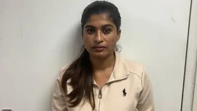 ముంబై విమానాశ్రయంలో మిసెస్ కేరళ అరెస్ట్