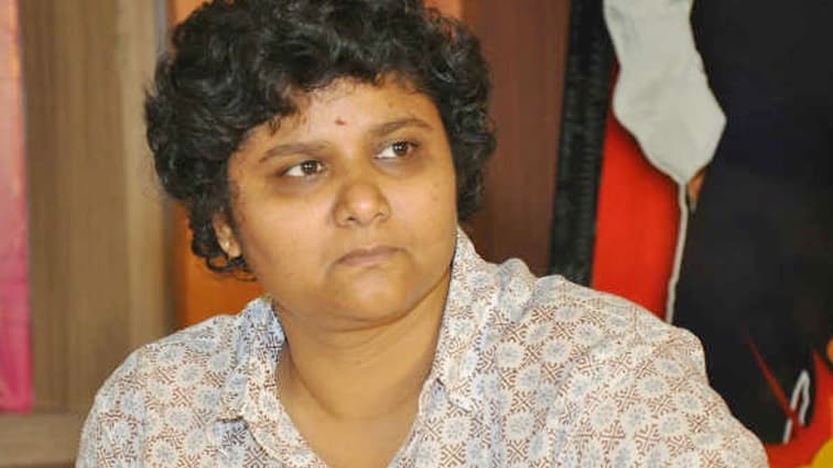 ‘సప్తసాగరదాచే ఎల్లో’ హ్యాంగోవర్ నుంచి మూడు రోజులు బయటకు రాలేకపోయా.. ఆ సినిమా రూ.500 కోట్లు వసూలు చేయాల్సింది: నందినీ రెడ్డి
