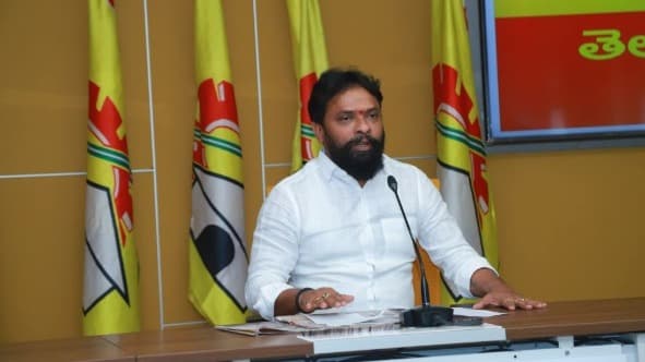 కార్మికుల కోసం ఆధునిక లేబర్ అడ్డాలు: మంత్రి సుభాష్